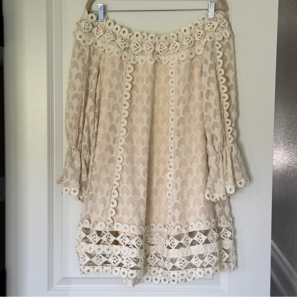 Champagne & Strawberry Elegant Cream  Off-the-shoulder Lace Women's Dress Small - Picture 8 of 9